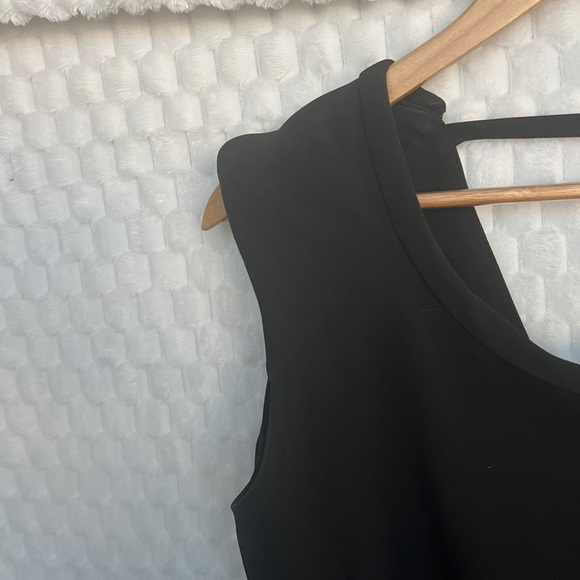 Zara Woman Large Sleeveless Black Shoulder Roll Padded Top - Picture 7 of 13
